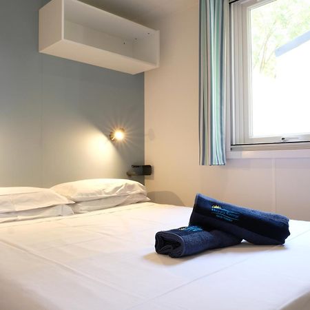 Happy Camp Mobile Homes In Camping Village La Masseria Gallipoli Ngoại thất bức ảnh