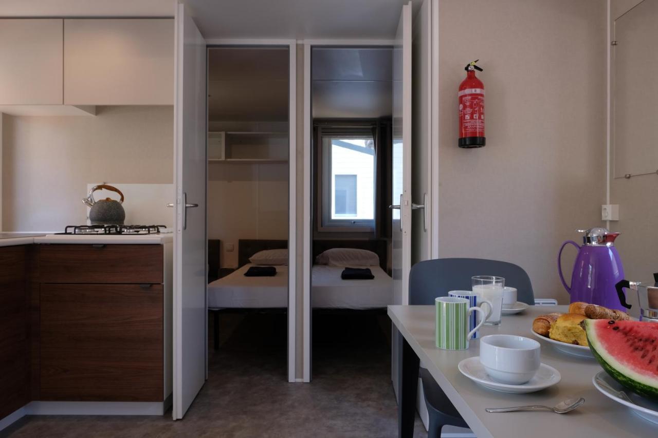 Happy Camp Mobile Homes In Camping Village La Masseria Gallipoli Ngoại thất bức ảnh